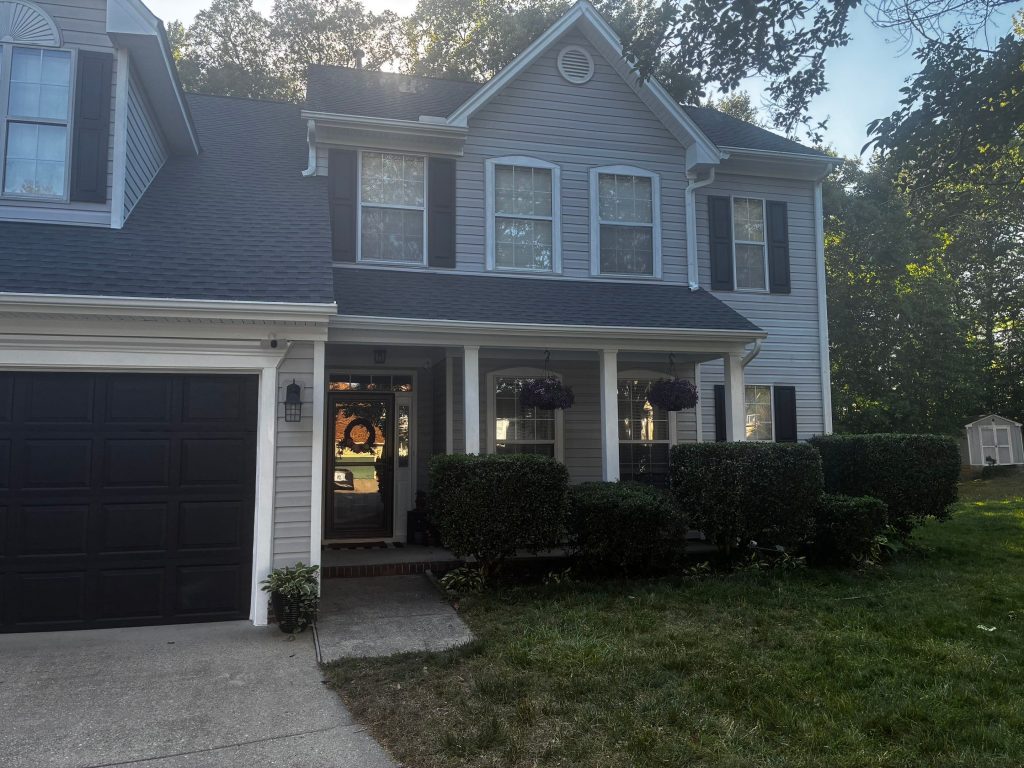 roof replacement in suffolk - 6226 Winthrope Dr
