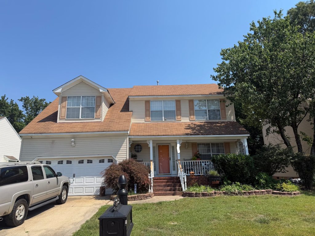 Before-HDZ-Shakewood-512-Rutgers-Ave-Chesapeake-23054-City-Of-Chesapeake-South-Norfolk-Borough-Oscar-F.-Smith-High-School-36.7928N-76.2716W
